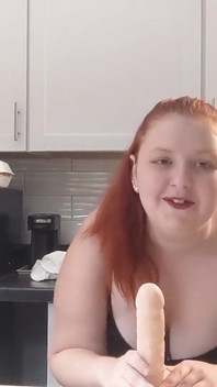 Lo spuntino della matrigna a tarda notte