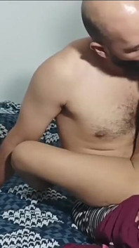 Saya mengongkek ibu tiri saya semasa ayah tiri keluar dari rumah, saya habiskannya di dalam apa yang mengerikan