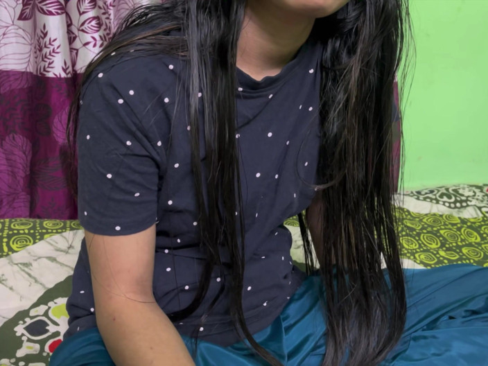Riya Chowdhury: Bhabhi menukar pakaiannya apabila saya melihatnya