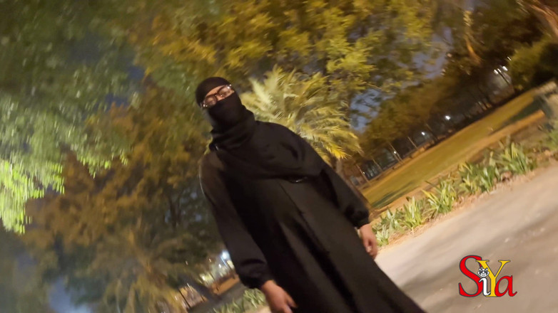 Vicky Siya: Zaina hijabi bhabhi 与陌生人发生性关系 第 2 部分 印地语