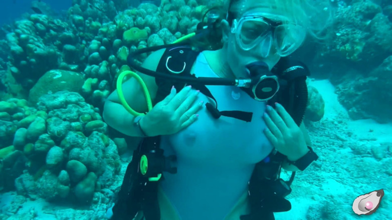 Mistress Pink Pearl: Alleen tijd op Bonaire