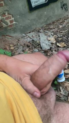 Bigcoxxx74: Stříkání venku # 3