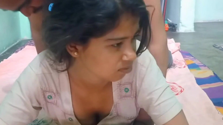 Sexy Girlfriend Girl: Fratele vitreg încearcă această șmecherie ciudată