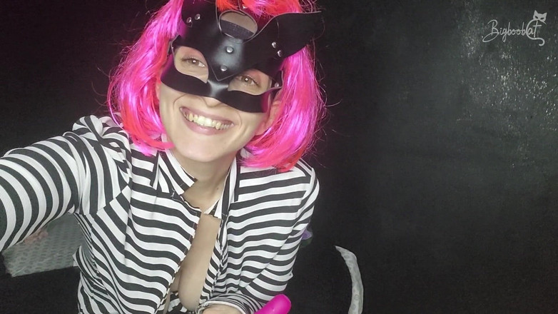 BigBoobCat: Ahoj, jsem kočička tvých snů. Chceš si se mnou hrát? Čekám...