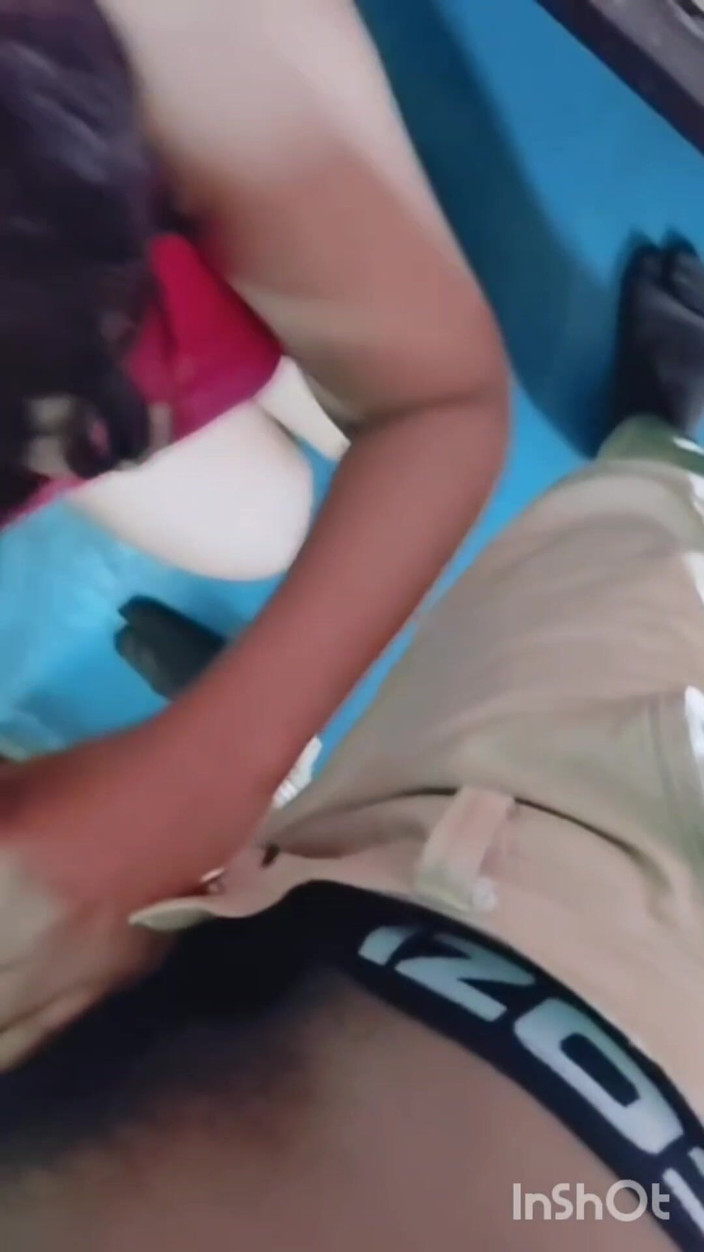 ShrillEffort313: Mi sono divertita a lasciare la mia ragazza