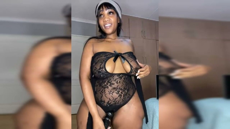 Legendary Booty Overdose: BBW Pussyplay &amp; Striptease