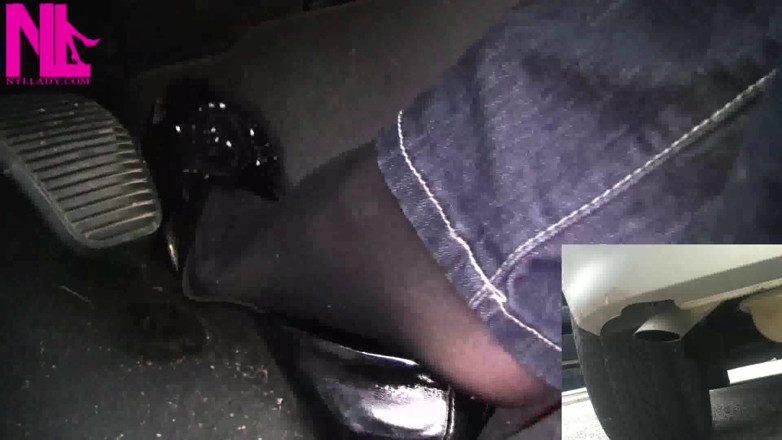 Nyllady: Vendetta con colpo di scarico in ballerine nere