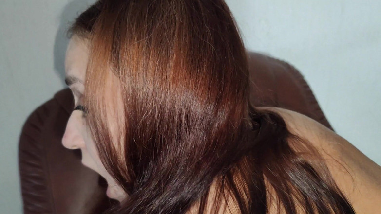 Tumanova Alina: Il Figliastro Afferrò La Matrigna Al Virt Con Lo Scriba...