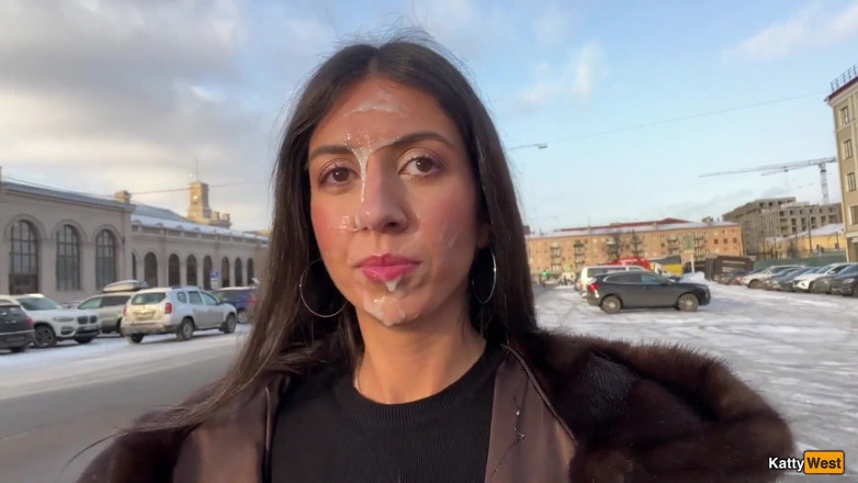 Katty West: Bláznivé kouření v autě a procházka u mrdky