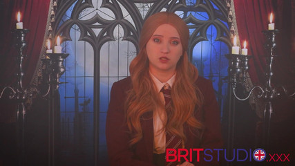 Brit Studio: Adegan debut Victoria Greene, dildo di hutan