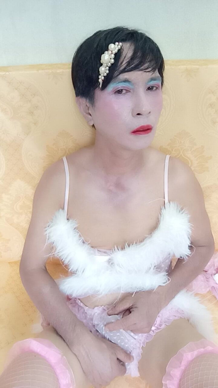 nguyen dang thien tri: オアン・レ - セクシーポルノプリンセスの格好をした - 自撮りで射精し、その後ペニスを喘ぐ