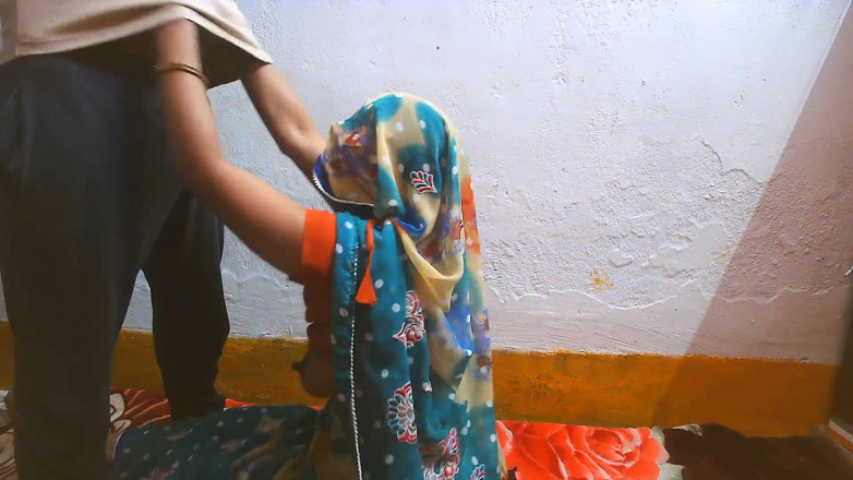 Busty Banuu: Delhi ateşli ev hizmetçisi seks