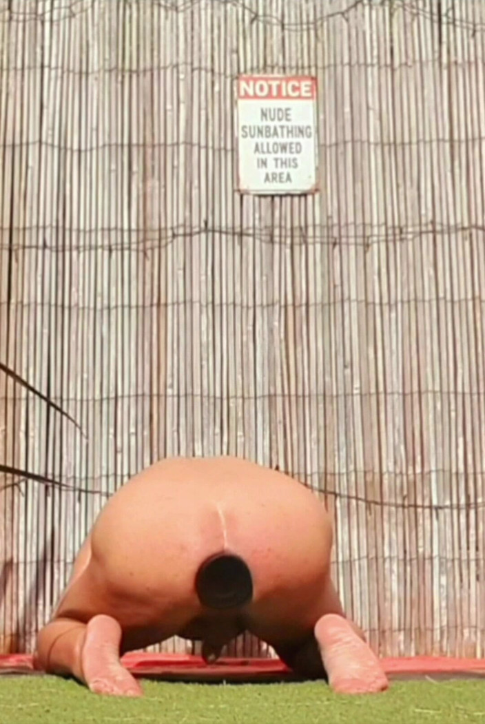 MaleModel: Estiramiento anal