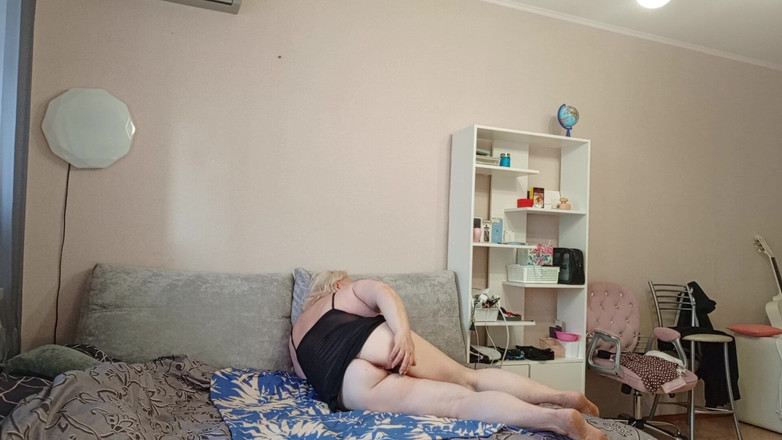 Zona901: Vecina acaricia su coño en un chat de sexo