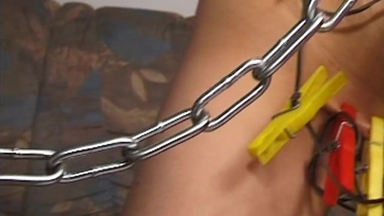 Bangora clips: Brunette MILF Endures Heavy Clamps and Chains