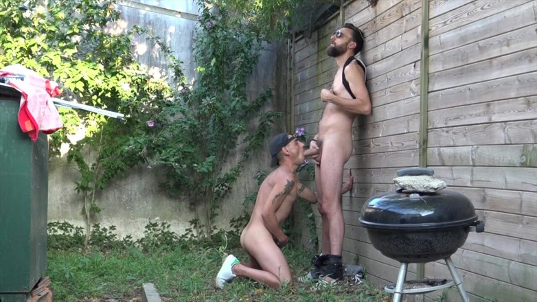 Gaybareback: Ника трахнул без презерватива член XXL на улице