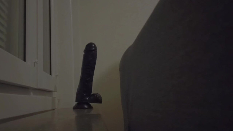 Horny bog dildo: Гаряча дупа