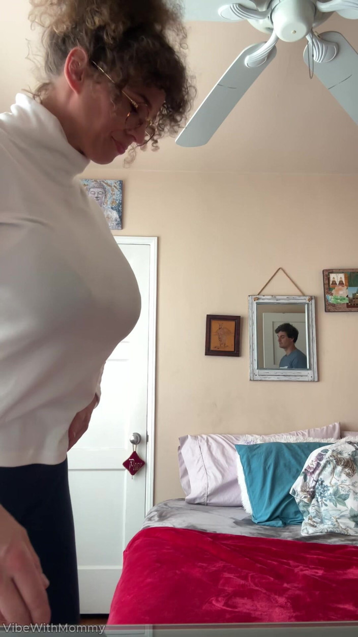 VibeWithMommy: Best Friends Stepmom Don't I Can't Believe She Did This