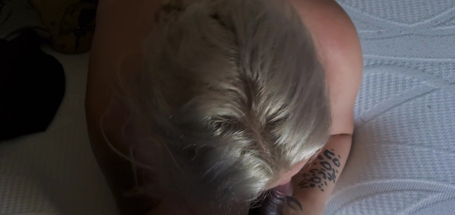 Missi Rae: मोटी वाली गोरी लड़की डैडी के लिए झुक गई