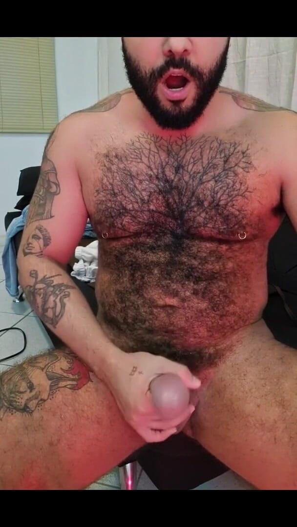 RiqueMartinsRJ: Hey love, ven a mirarme desnudarse para ti