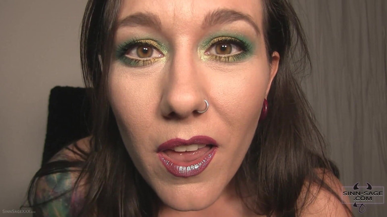 Sinn Sage: Keep Eye Cumtact menampilkan Sinn Sage
