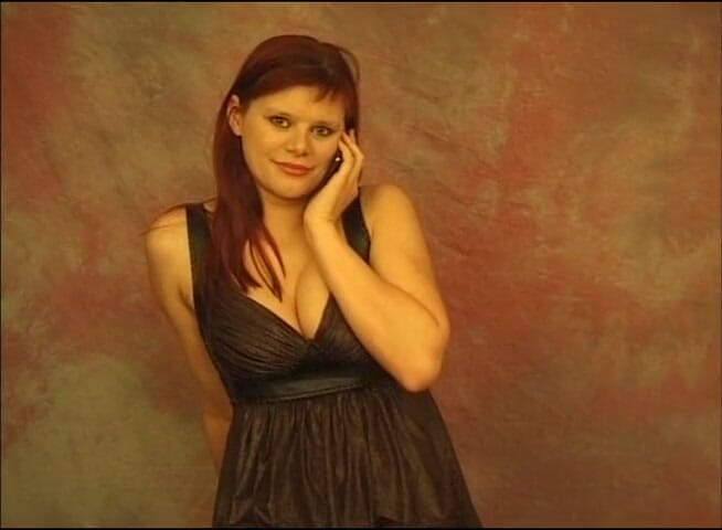 Gazongas: Am telefon und zeigt möpse