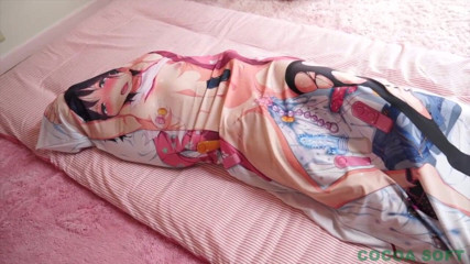 Cocoa Soft: Gorgeous Asian teen masturbates in her room