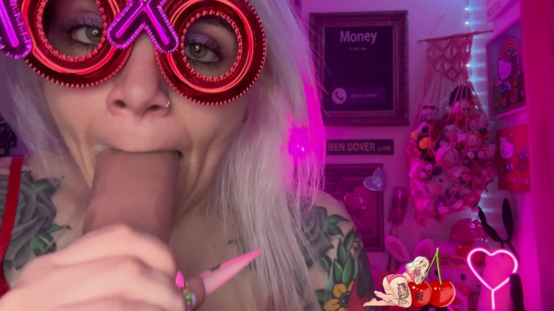 CherryBombBomb: Sürtük Cherry Vixen için boşalıyor