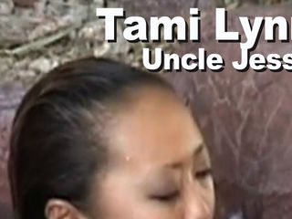 Edge Interactive Publishing: Tami Lynn și unchiul Jesse la piscină suge pula pe față