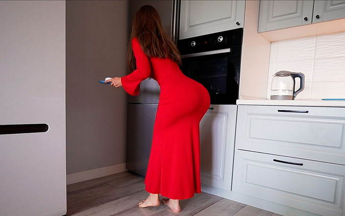 wowlove: Sexy Step Stepmom Helps Step Stepson Cum Quickly on Her...