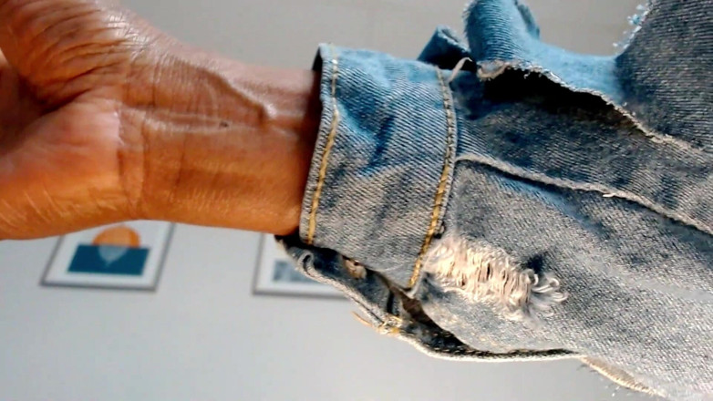 Maeling: Transformasi Hulk Turis dan Penghancuran Denim, Pesona Penyihir Gipsi - Fetish...