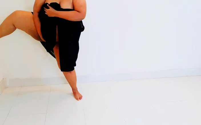 Aria Mia: When Arab Muslim Stepmother Is Hot in Her Room, the...