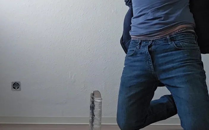 Chris_snoopy_91: Dildo Sucking and Riding