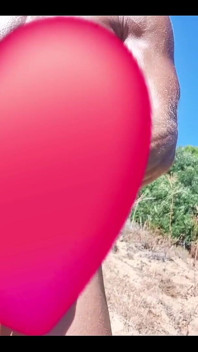 Adoro camminare nuda in spiaggia, masturbarmi e venire molto ... Spero ti piaccia guardarmi sborrare all'aperto... Guarda 8 minut completo