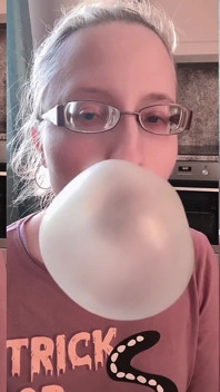 Asmr Ogromny guma bubble efekty dźwiękowe Słuchaj w słuchawkach