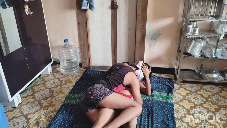 Desishycouple: Shivani bhabhi穿着粉色比基尼做爱。第1部分