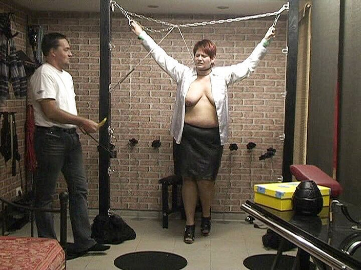 Anna Devot: Annadevot - 安娜被她的主人打屁股！