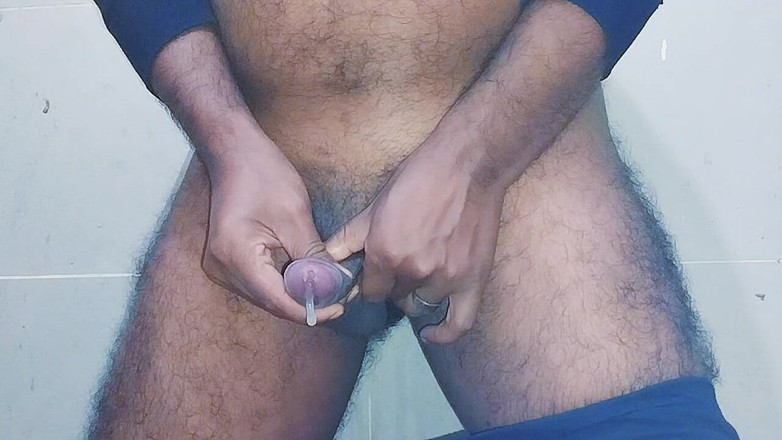 juweldio: लिंग सुबह खड़ा हो गया है, इसलिए चटाई द्वारा स्खलन निर्धारित किया गया है।