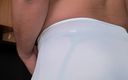 My panties: Sborro nei miei slip di nylon a taglio completo