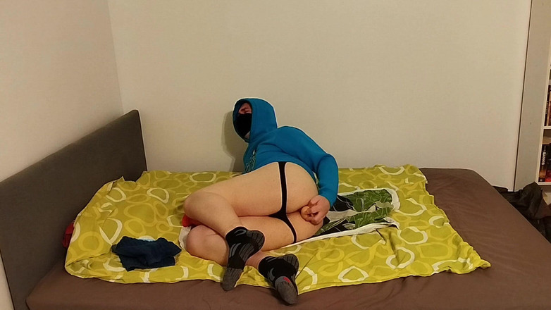 ShiroiHenjin: Nerdy Butt Slut's Midweek Relaks - część 1