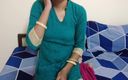 Saara Bhabhi: 이웃에게 버터를 붓고 아주 긴 섹스를 했어. 선명한 힌디어 목소리로. 역대 최고의 십대 섹스