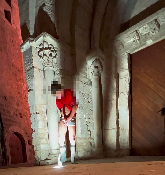 TONY PANTOJA: Excessive Cumshot in a Super Risky Place