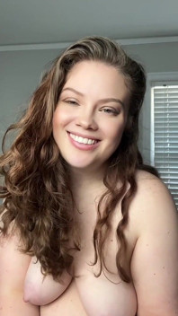 Dominação Feminina POV: Soprando Fumaça E Humilhando Meu Corno Ex Ep 1