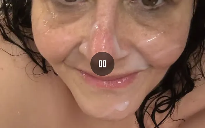 HerculesnVENUS: Big Ass Whore Cumming on the Bathtub Floor