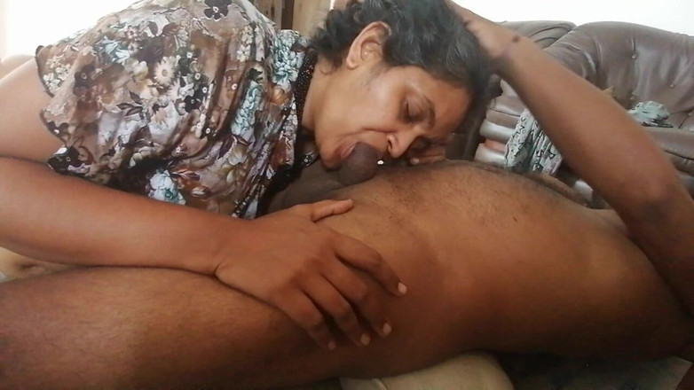 Tina Baby: Sepong kontol ceroboh untuk sarapan pagi