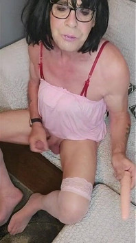 英国熟女 Crossdresser juniper Beri