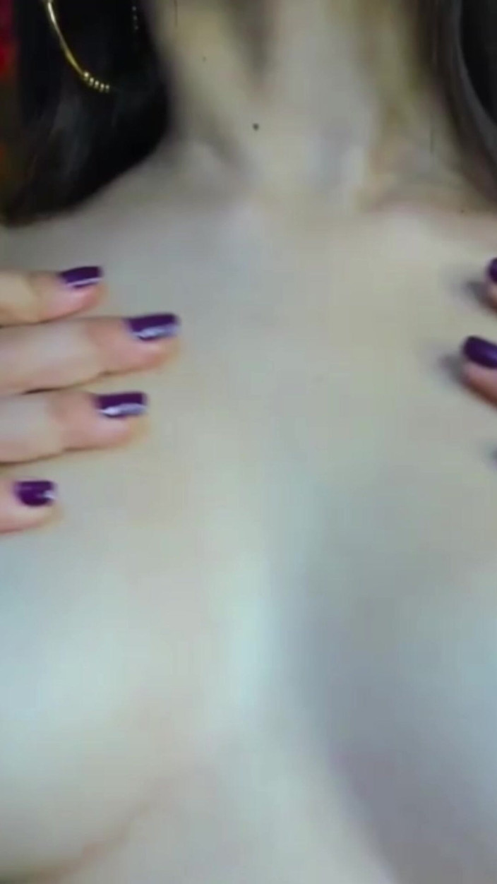 LiliBralee: Sexo Boquete Lésbico Webcam