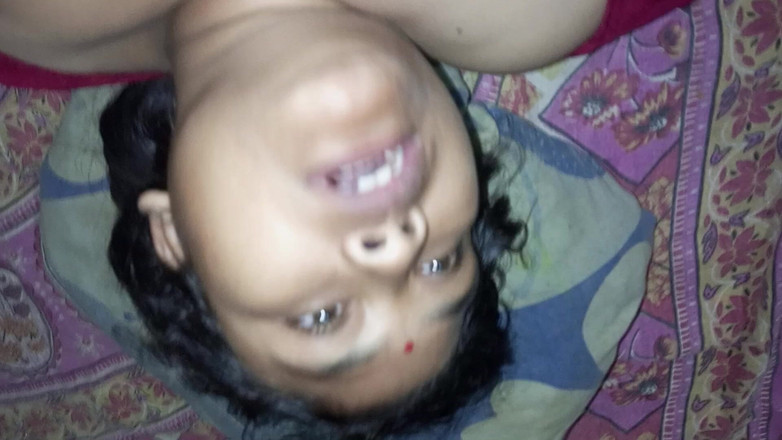 Mridulmadhu: 아침에 배다른 여동생과 섹스 그녀는 매우 놀랐지만 상관없어 - 가족 도움