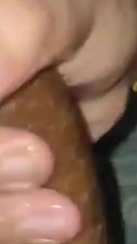 彼女の膣を舐めて、彼女が快感で喘ぐまで