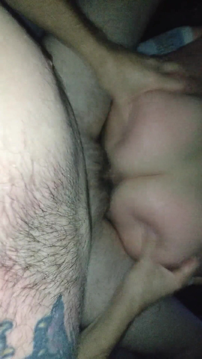 Pussy hound: Sexy Lil Tlustý zadek v punčochách reverzní cowgirl na obrovském...